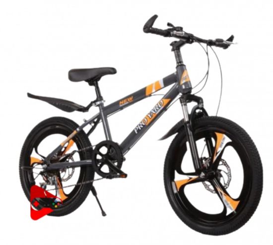 صورة دراجة مقاس 18 مع هدايا